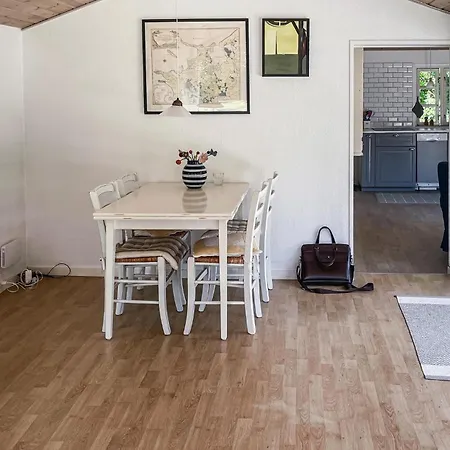 Semesterbostad 3 Bedroom Pet Friendly In