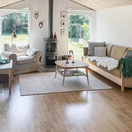 3 Bedroom Pet Friendly In * Vig