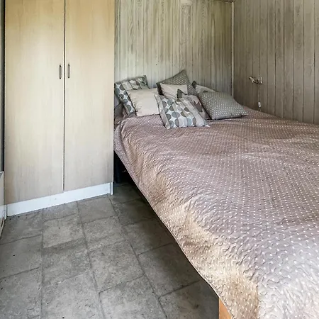 3 Bedroom Pet Friendly In