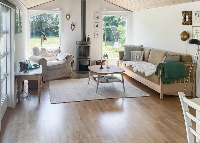 3 Bedroom Pet Friendly In * Vig